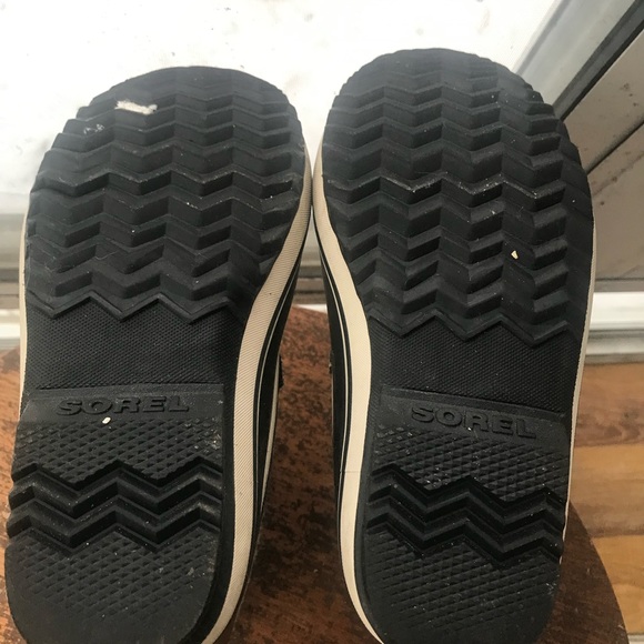 Sorel winter boots, US size 4. - Picture 5 of 5